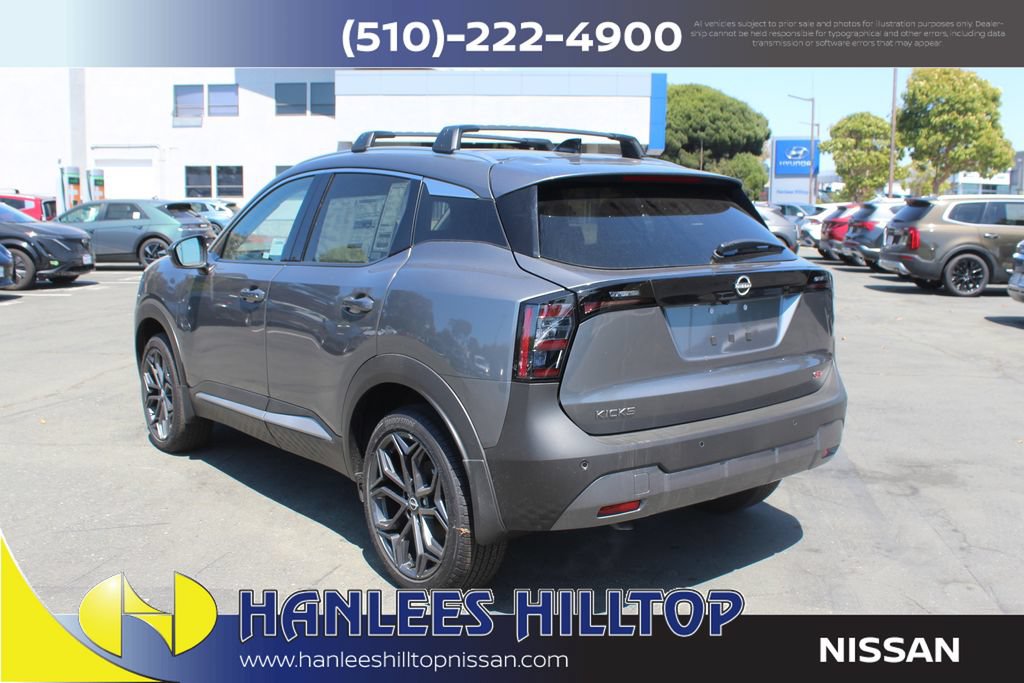New 2026 Nissan Kicks SR w/ Illumination Package FWD image 9