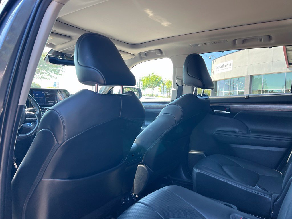 Used 2021 Toyota Highlander Platinum AWD/4WD image 13