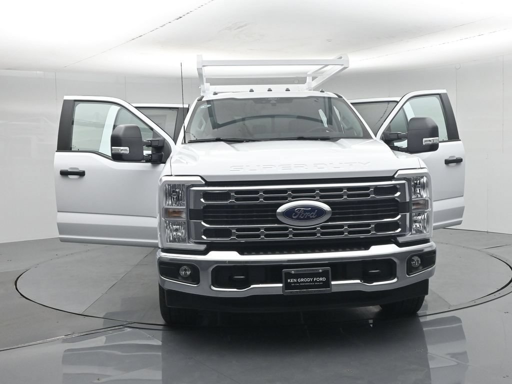 New 2026 Ford F350 XL w/ XL Chrome Package RWD image 38