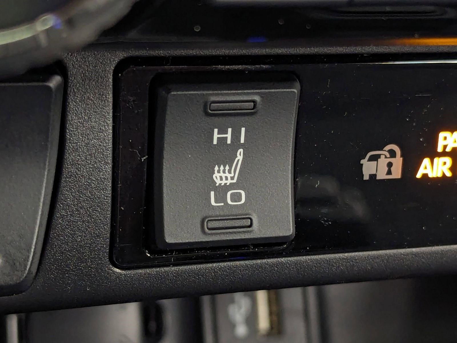 New 2025 Toyota RAV4 XLE image 27