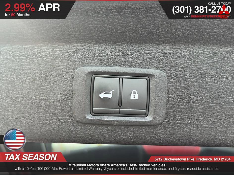 Used 2023 Mitsubishi Outlander SEL image 16