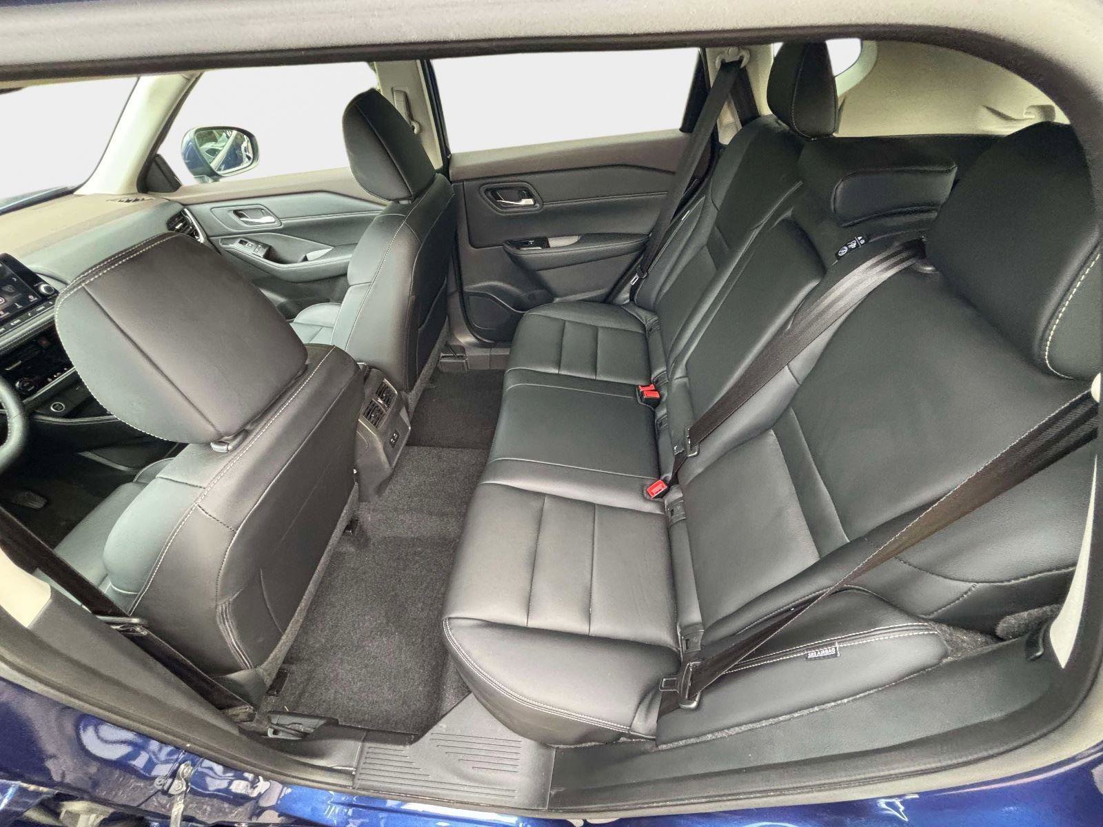 Used 2023 Nissan Rogue SL image 12