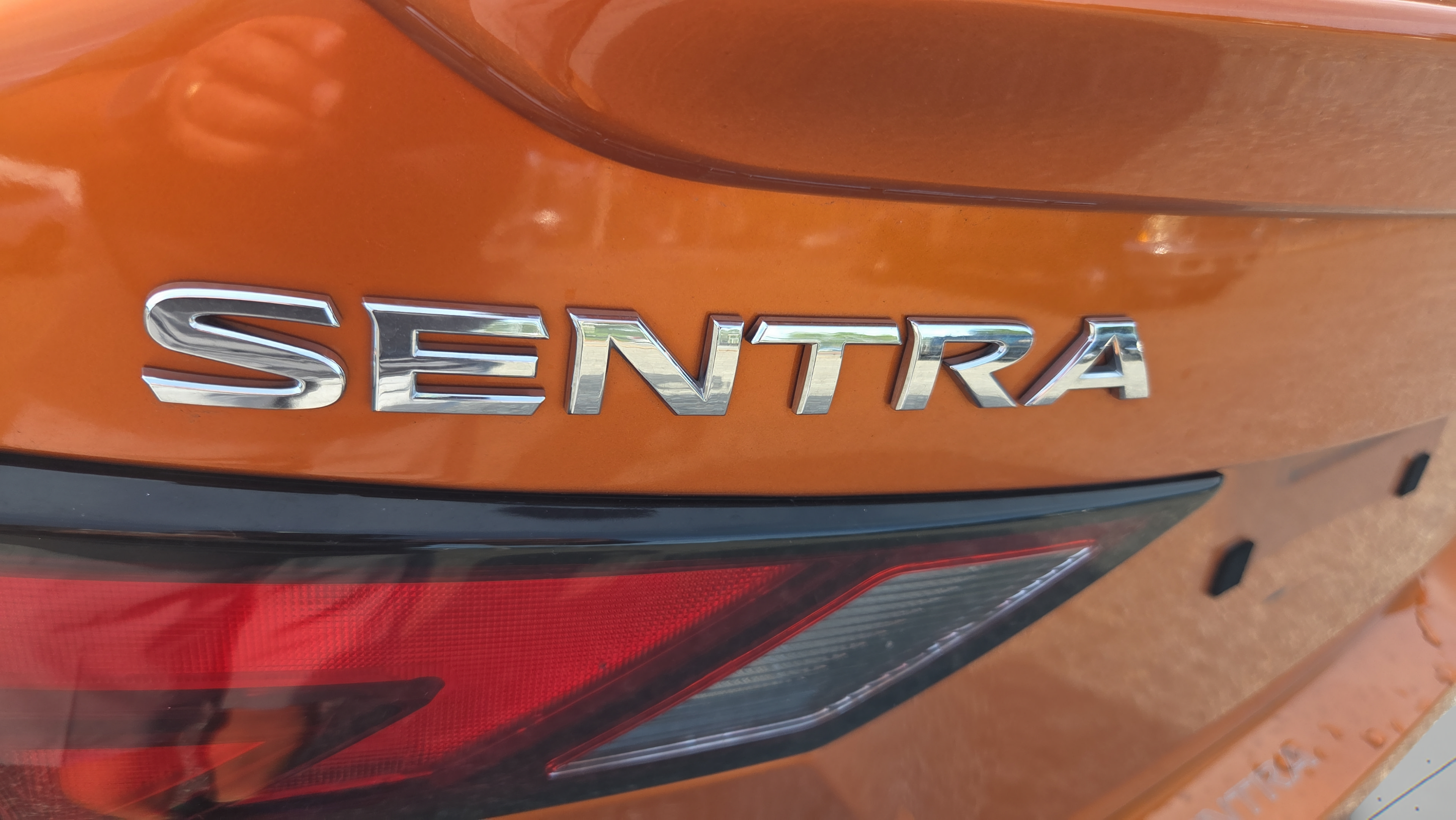Used 2022 Nissan Sentra SR w/ SR Premium Package FWD image 32