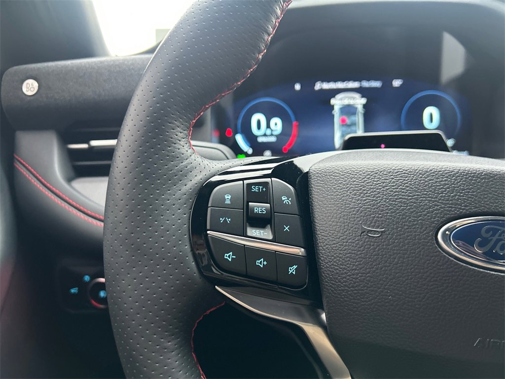 Used 2025 Ford Explorer ST-Line w/ Premium Package image 19