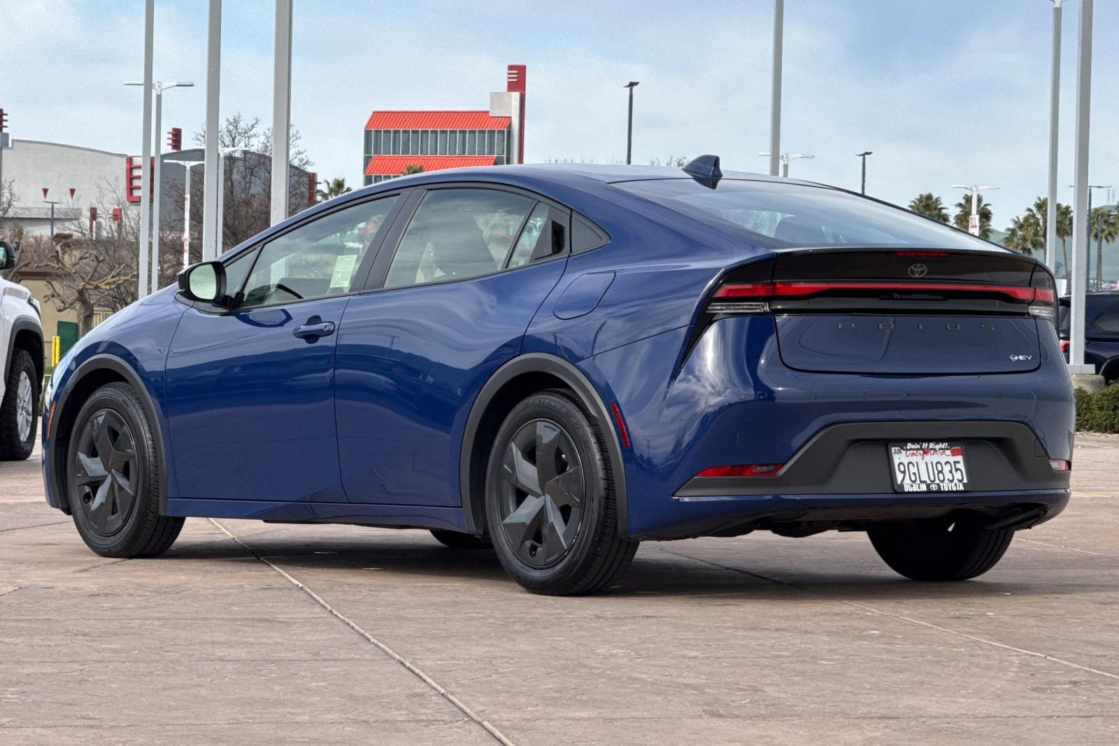 Used 2023 Toyota Prius LE image 6