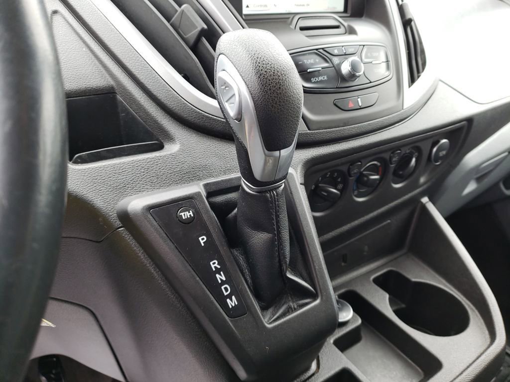 Used 2016 Ford Transit 150 XLT image 23