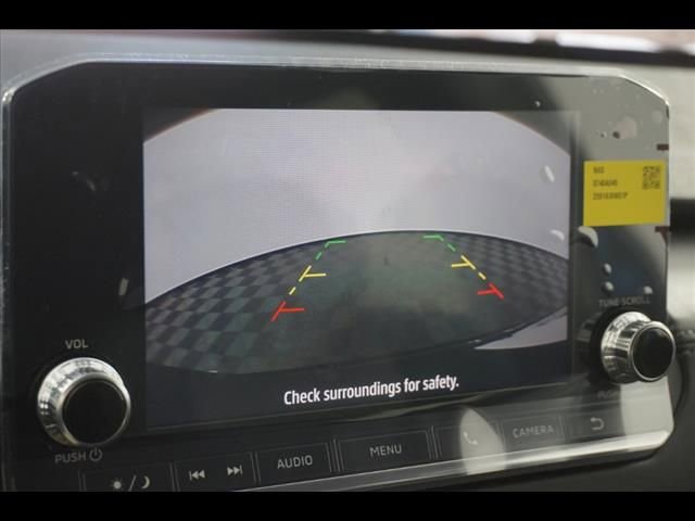 Used 2024 Mitsubishi Outlander ES image 17