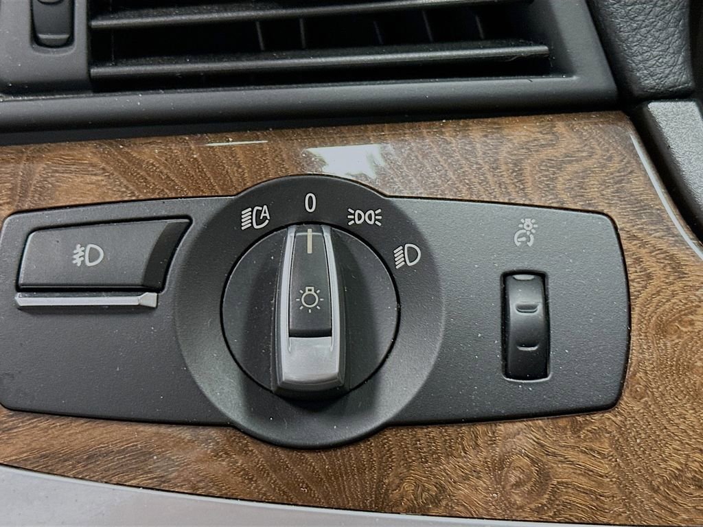 Used 2013 BMW 528i xDrive Sedan image 10