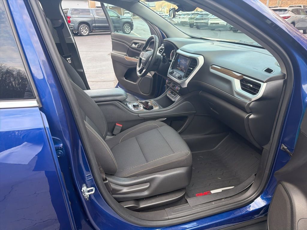 Certified 2023 GMC Acadia SLE w/ Driver Convenience Package image 18