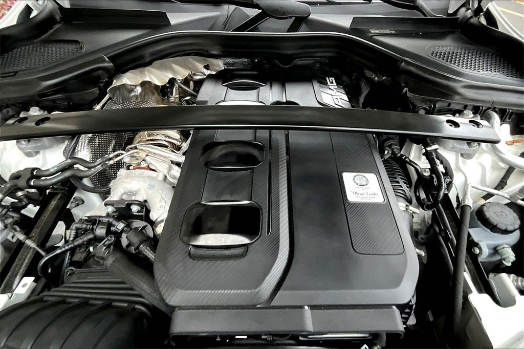 Certified 2025 Mercedes-Benz GLC 43 AMG 4MATIC image 9