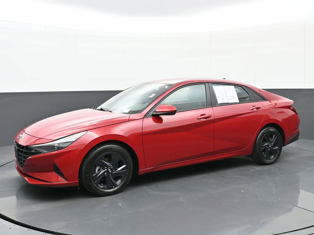 Certified 2022 Hyundai Elantra SEL image 7