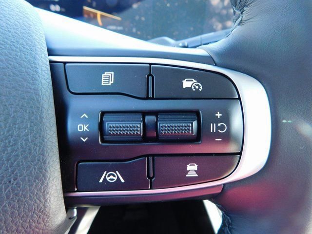 Used 2025 Kia K5 EX image 19