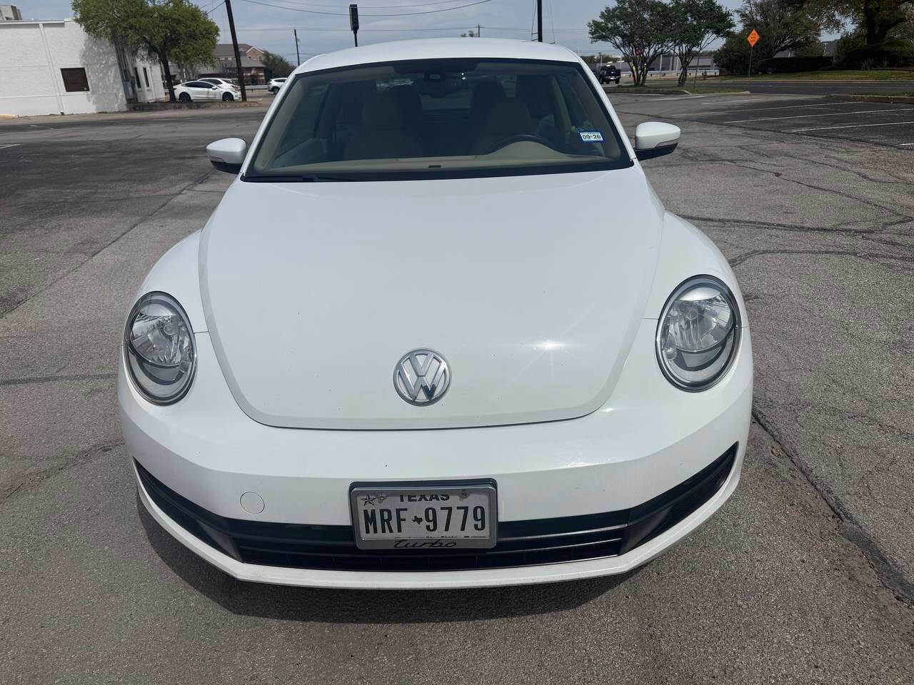 Used 2016 Volkswagen Beetle 1.8T SE image 2