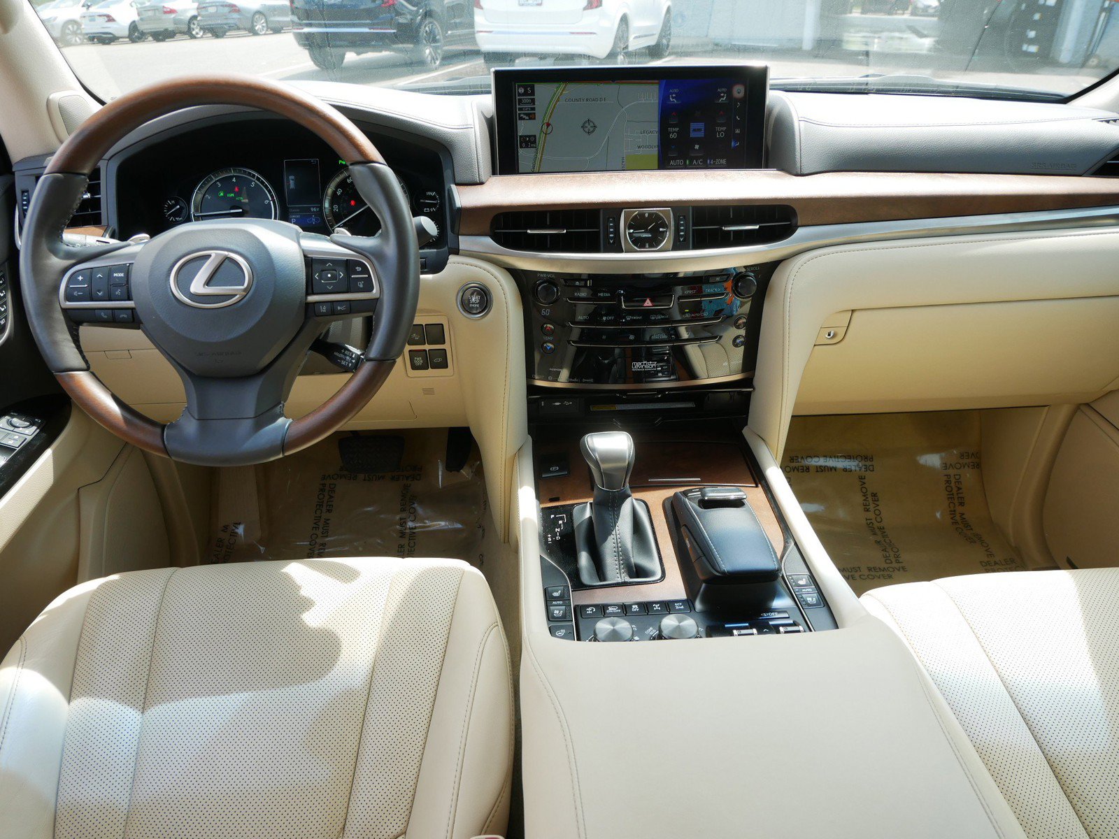 Used 2021 Lexus LX 570 4WD w/ Luxury Package image 14