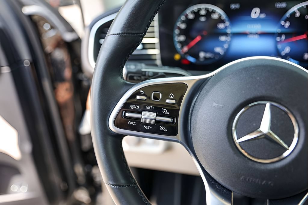 Used 2022 Mercedes-Benz GLE 350 4MATIC image 12