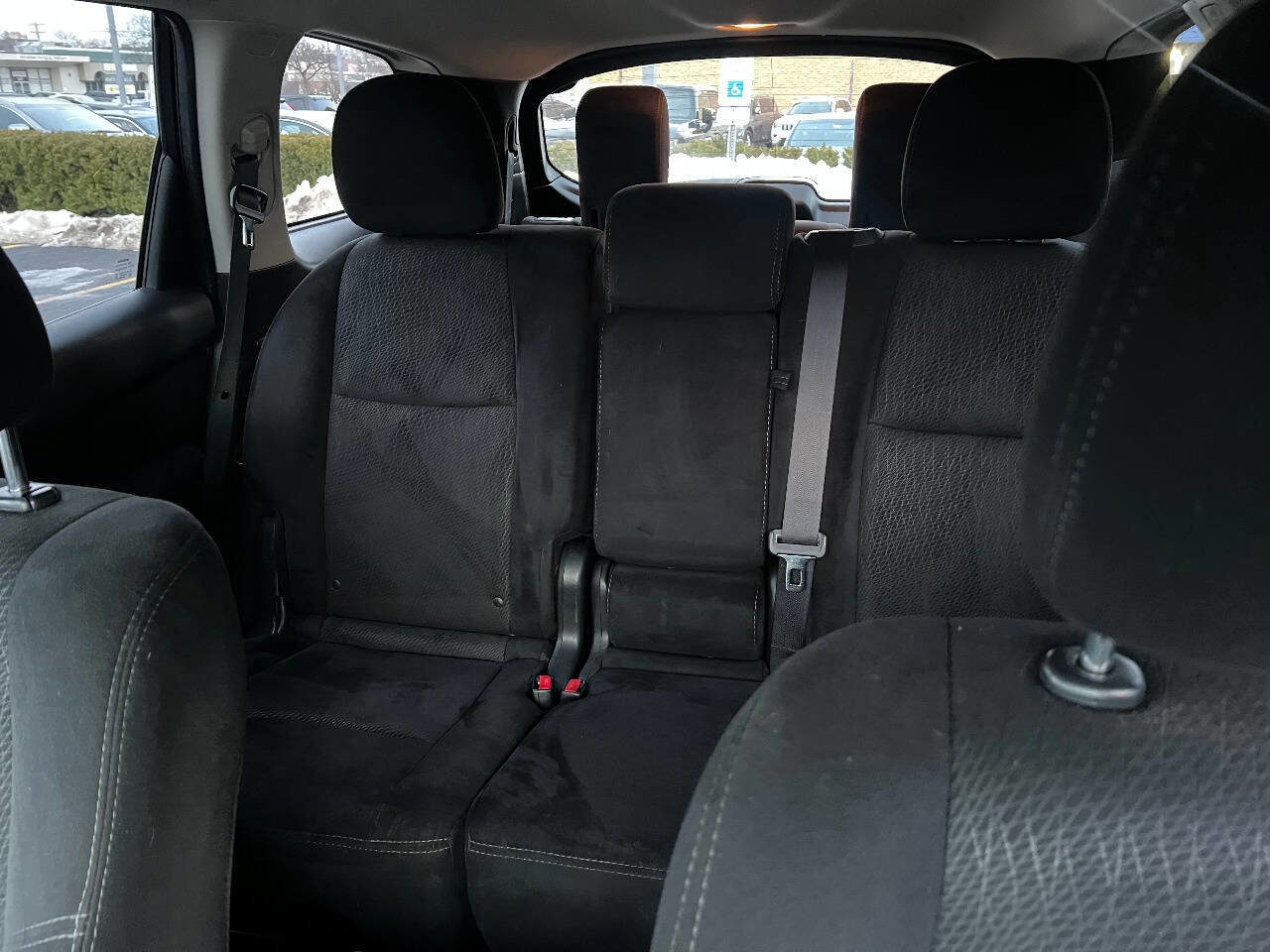 Used 2015 Nissan Pathfinder SV image 17