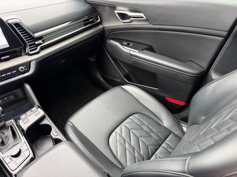 Used 2024 Kia Sportage X-Line w/ X-Line Premium Package AWD/4WD image 18
