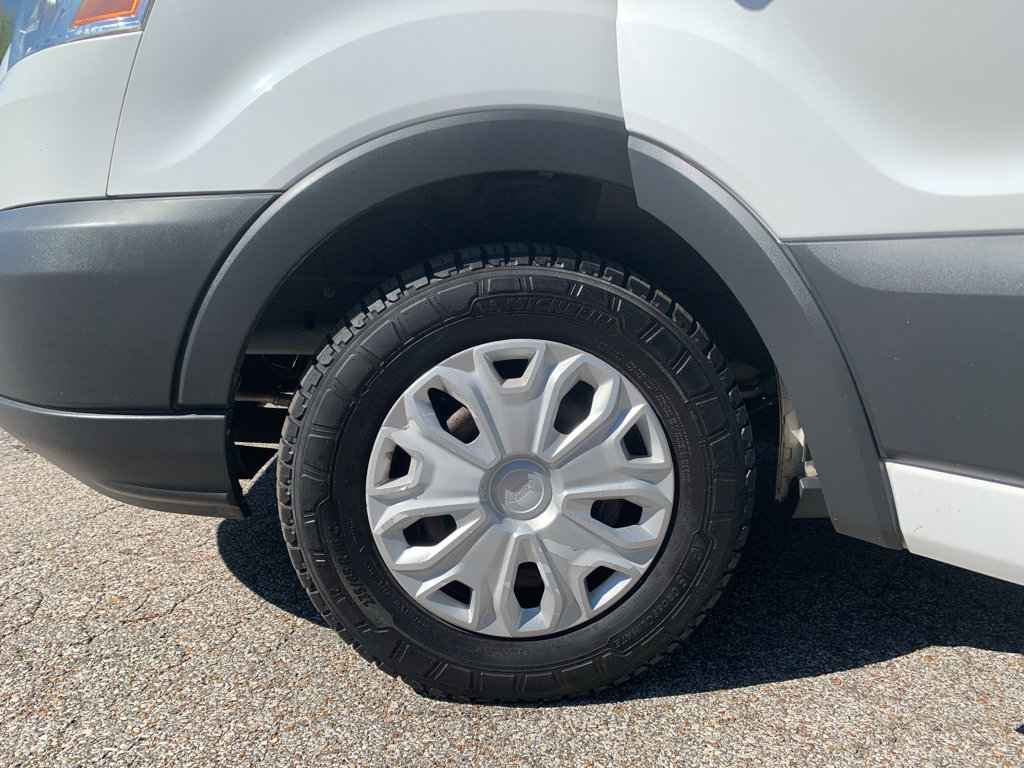 Used 2018 Ford Transit 150 XLT image 11