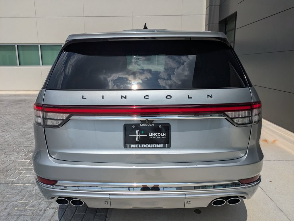 Certified 2024 Lincoln Aviator Black Label w/ Dynamic Handling Package AWD/4WD image 7