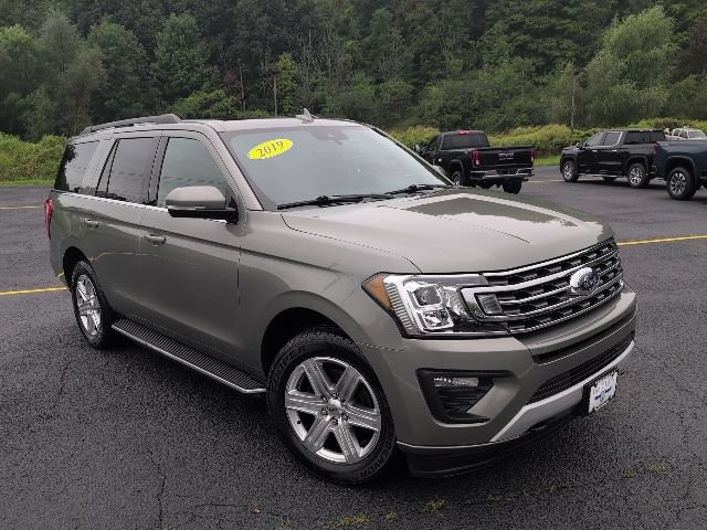Used 2019 Ford Expedition XLT w/ Equipment Group 202A AWD/4WD image 7