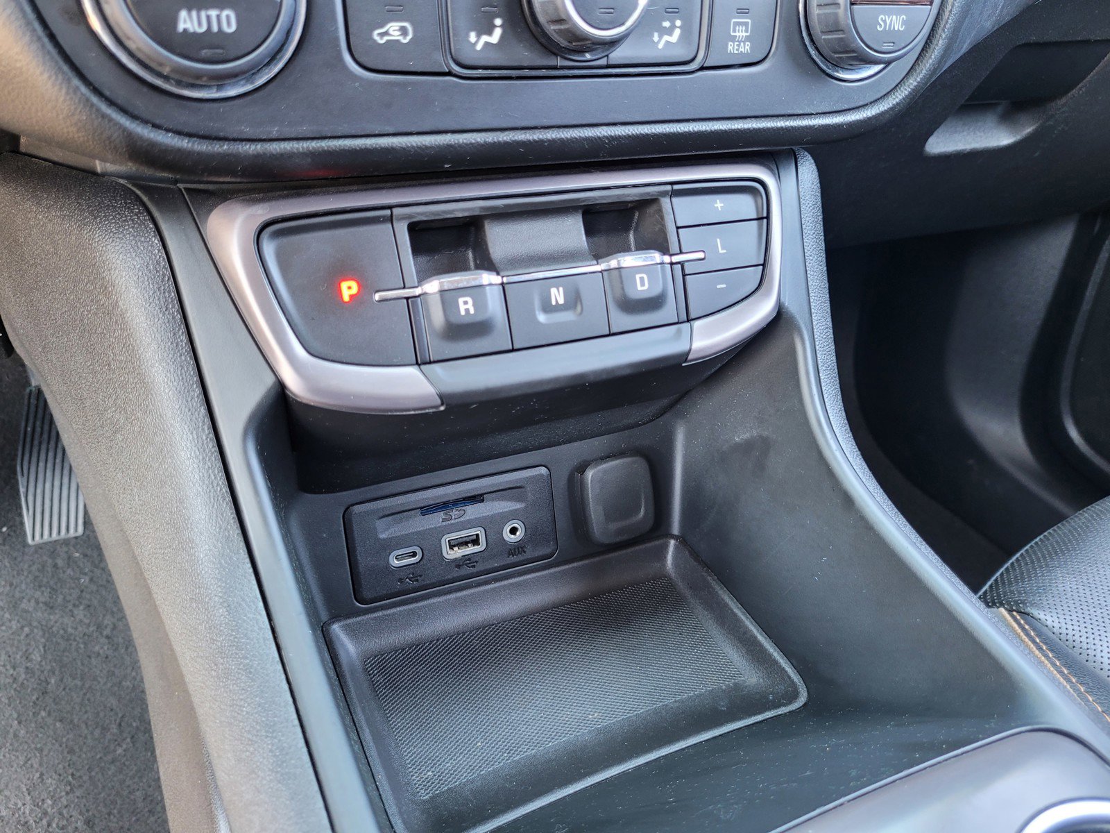 Used 2022 GMC Terrain AT4 w/ Tech Package image 20