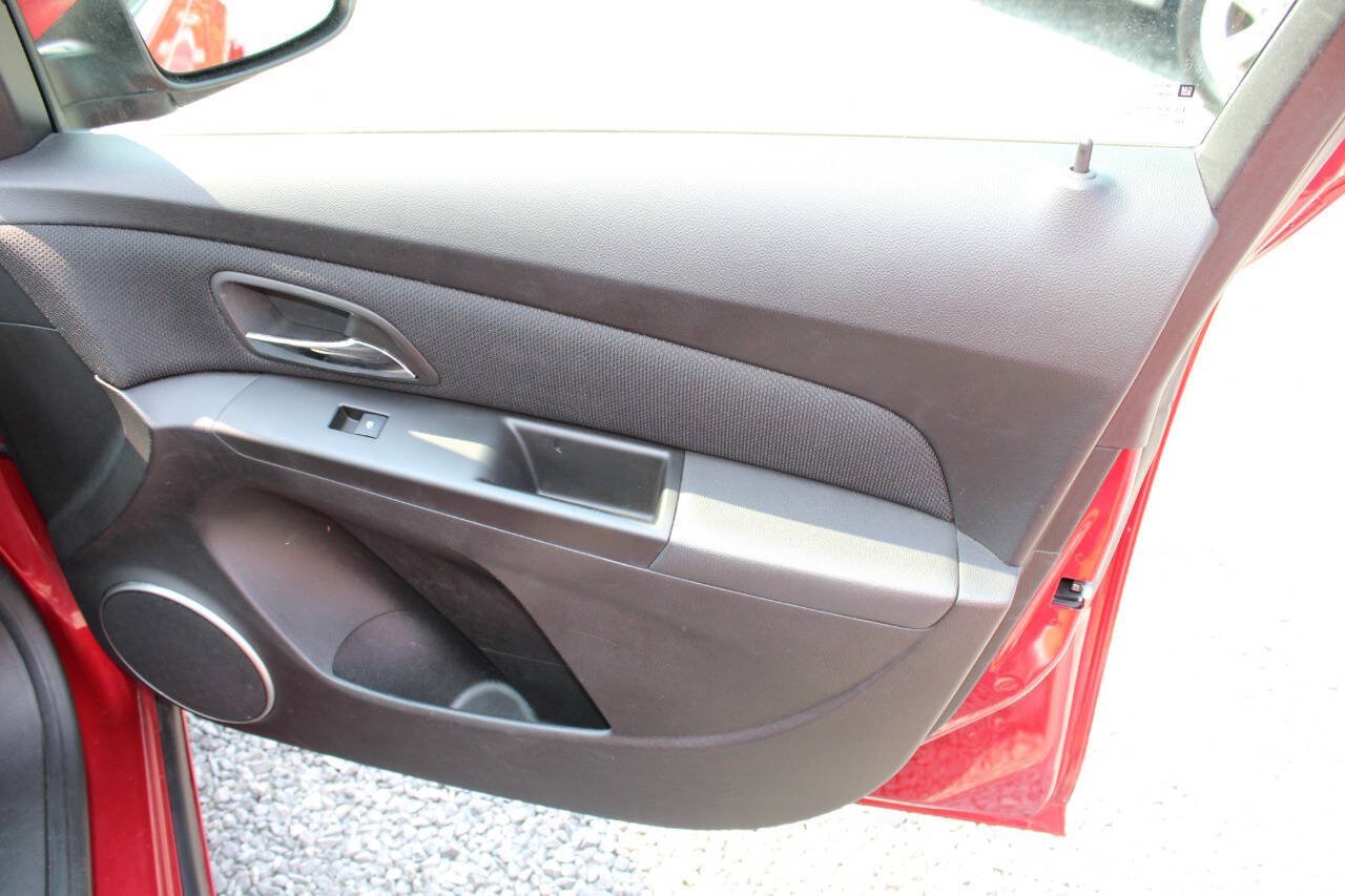 Used 2011 Chevrolet Cruze LT FWD image 20
