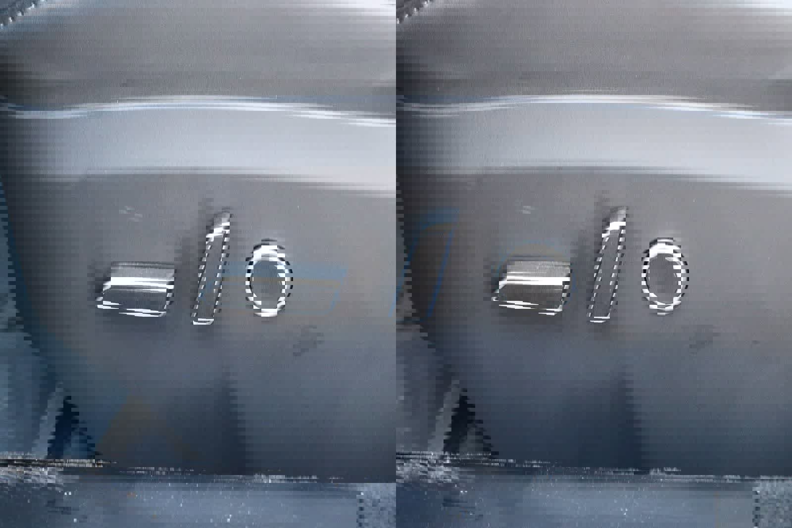 Used 2022 Tesla Model S image 18