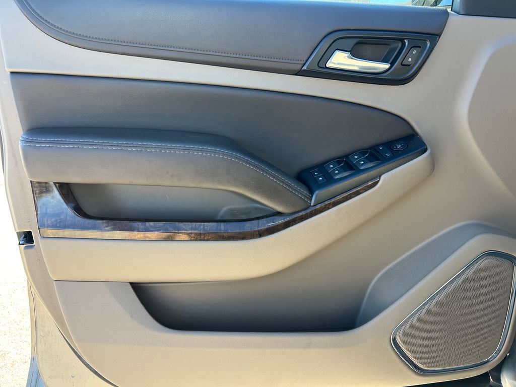 Used 2018 Chevrolet Suburban LS w/ Max Trailering Package image 12