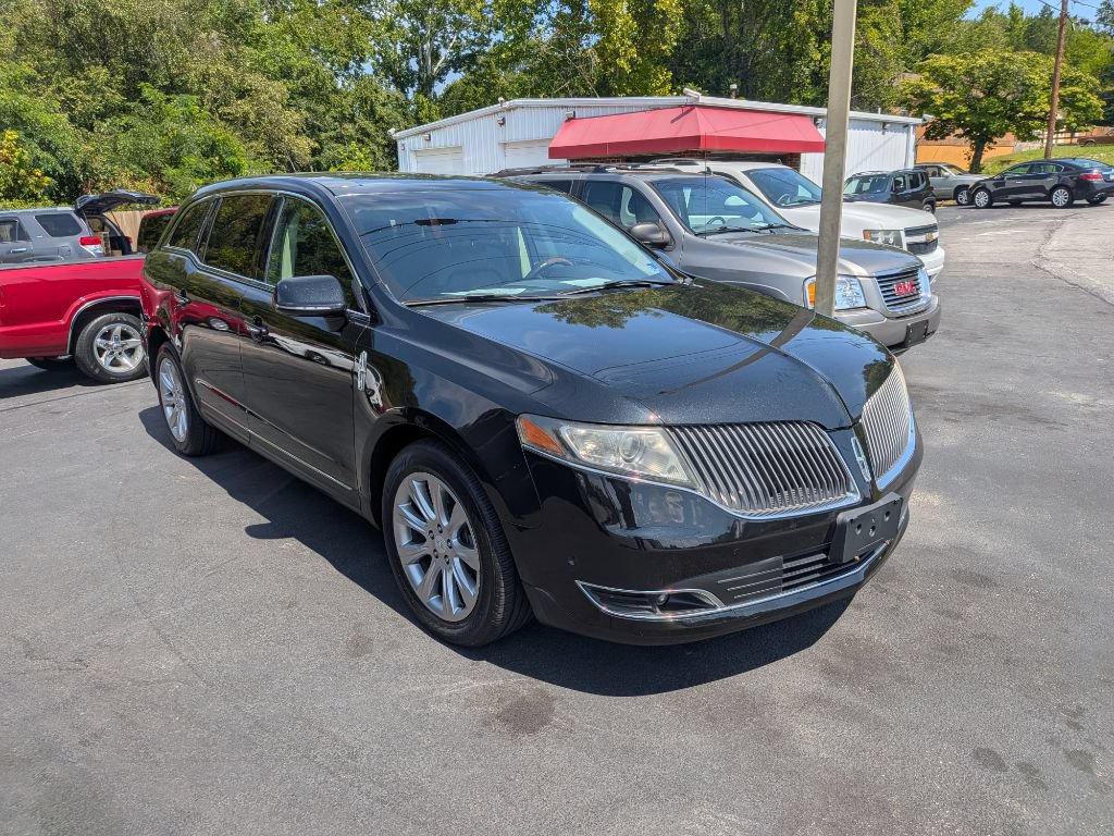 Used 2014 Lincoln MKT AWD w/ Equipment Group 201A image 5