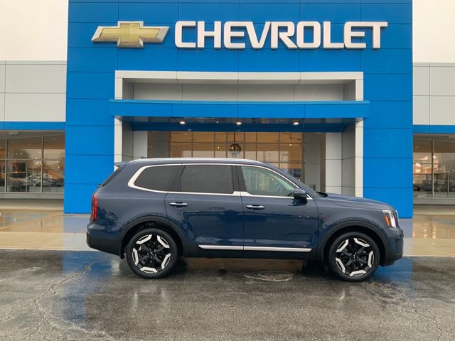 Used 2023 Kia Telluride S AWD/4WD image 6