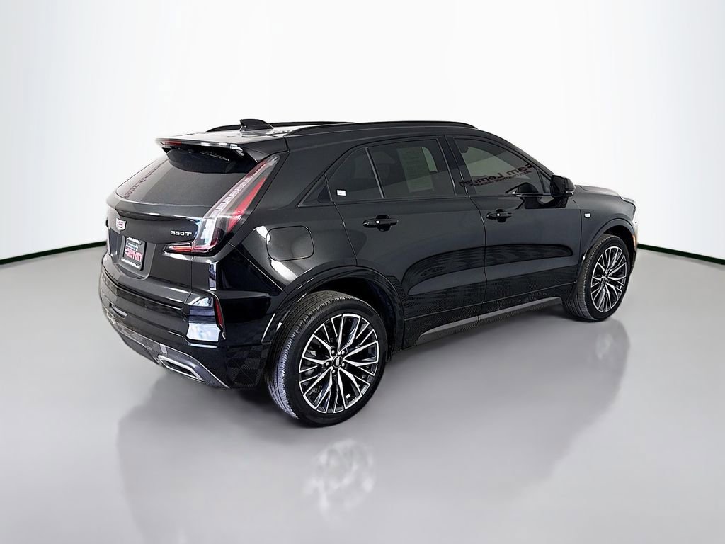 Used 2024 Cadillac XT4 Sport w/ Technology Package image 8
