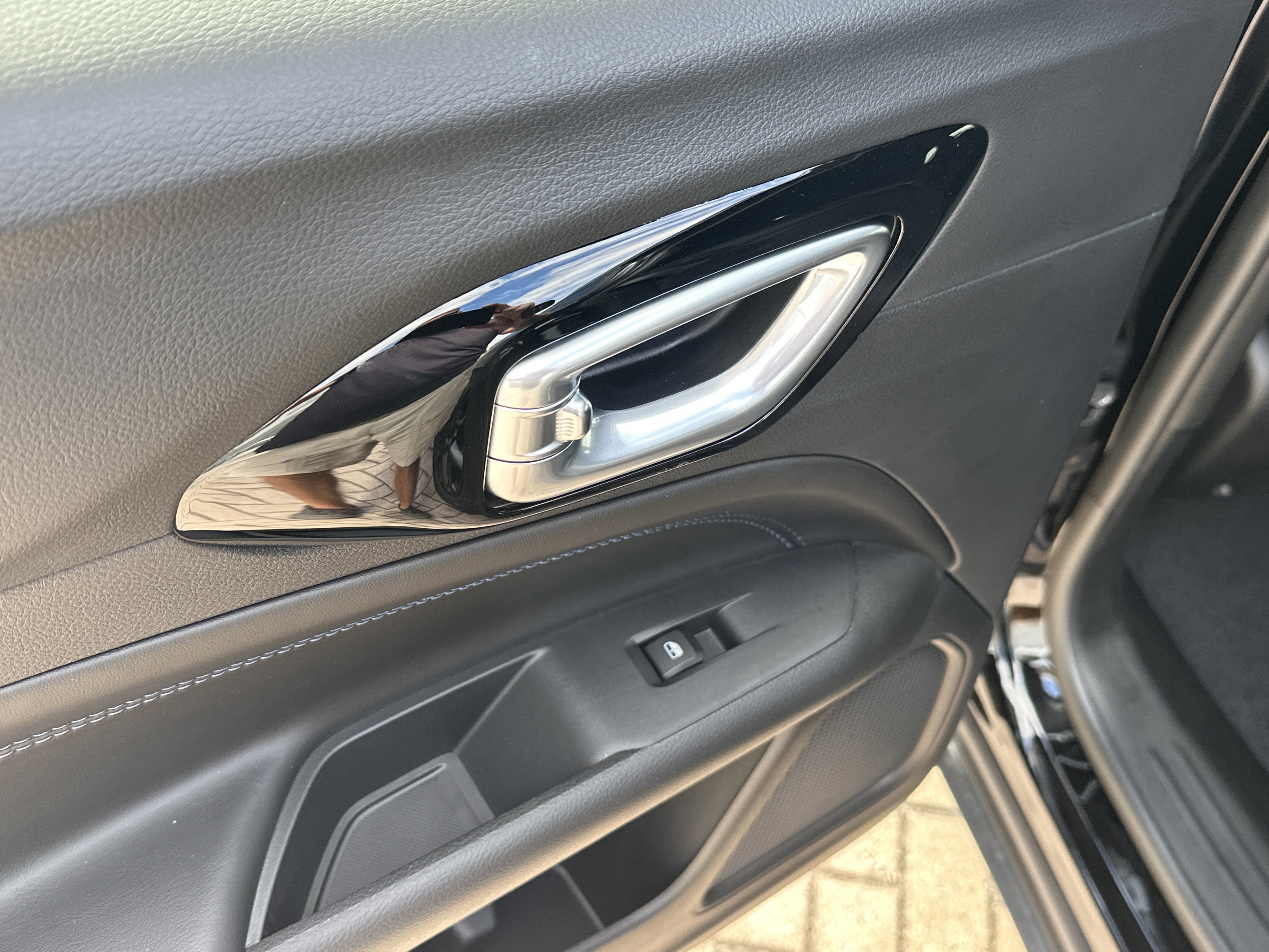 New 2026 Jeep Compass Latitude image 12