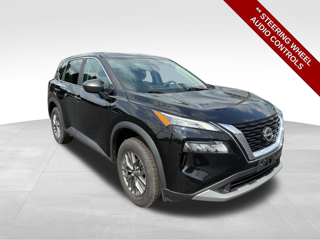 Used 2023 Nissan Rogue S AWD/4WD image 9
