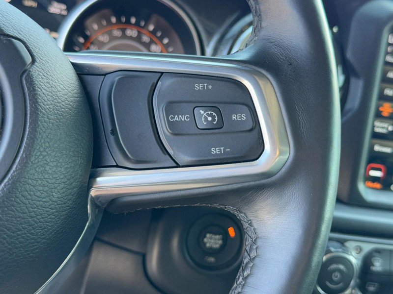 Used 2019 Jeep Wrangler Unlimited Sahara AWD/4WD image 18
