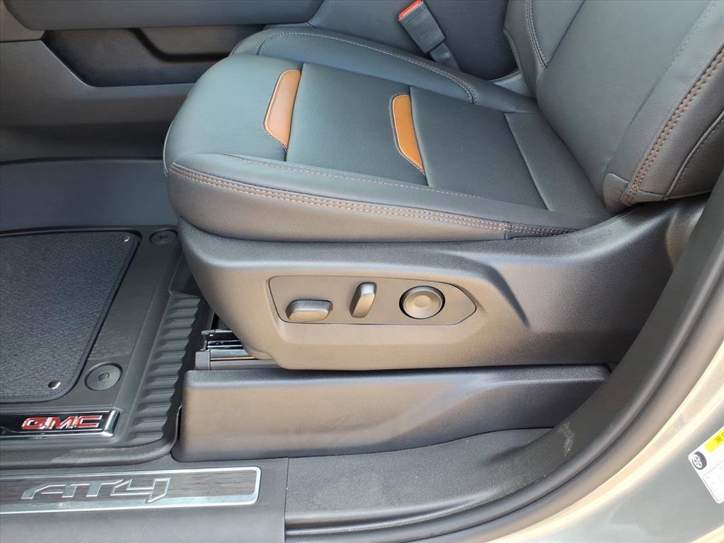 Used 2026 GMC Sierra 1500 AT4 w/ AT4 Premium Package image 13