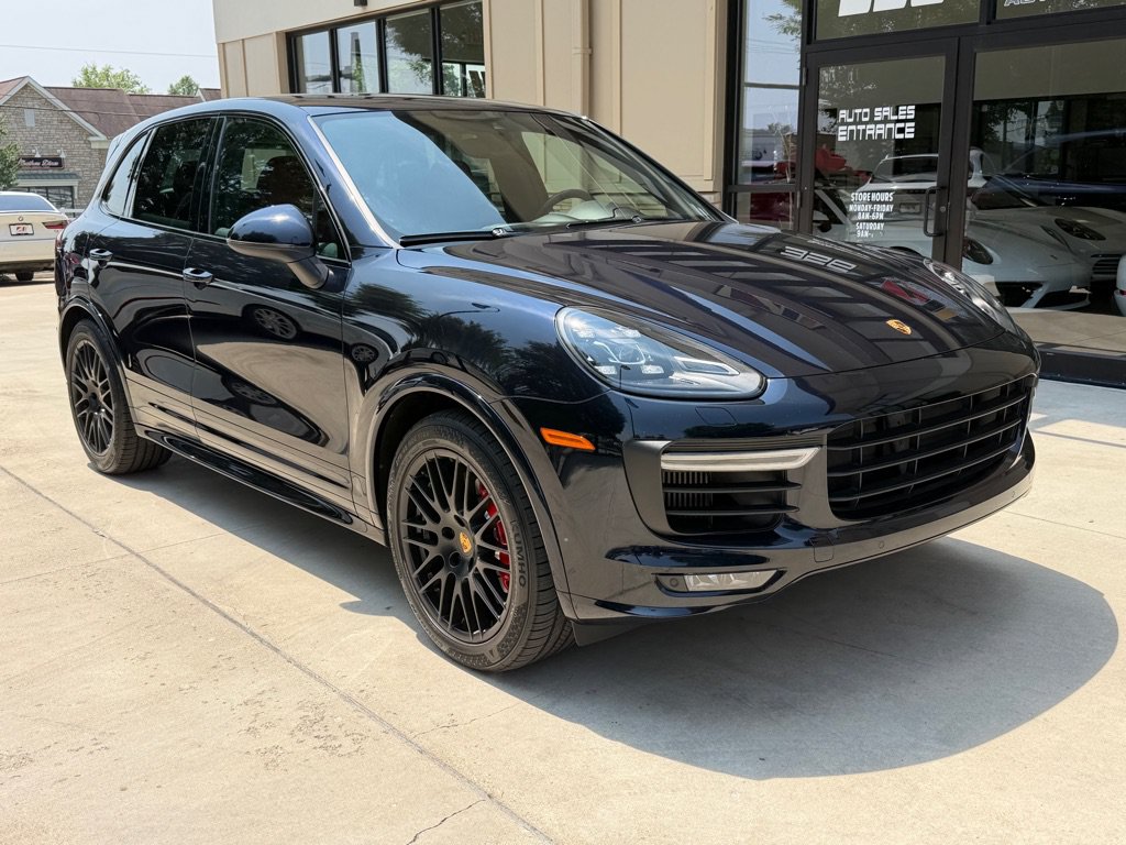 Used 2016 Porsche Cayenne GTS AWD/4WD image 3