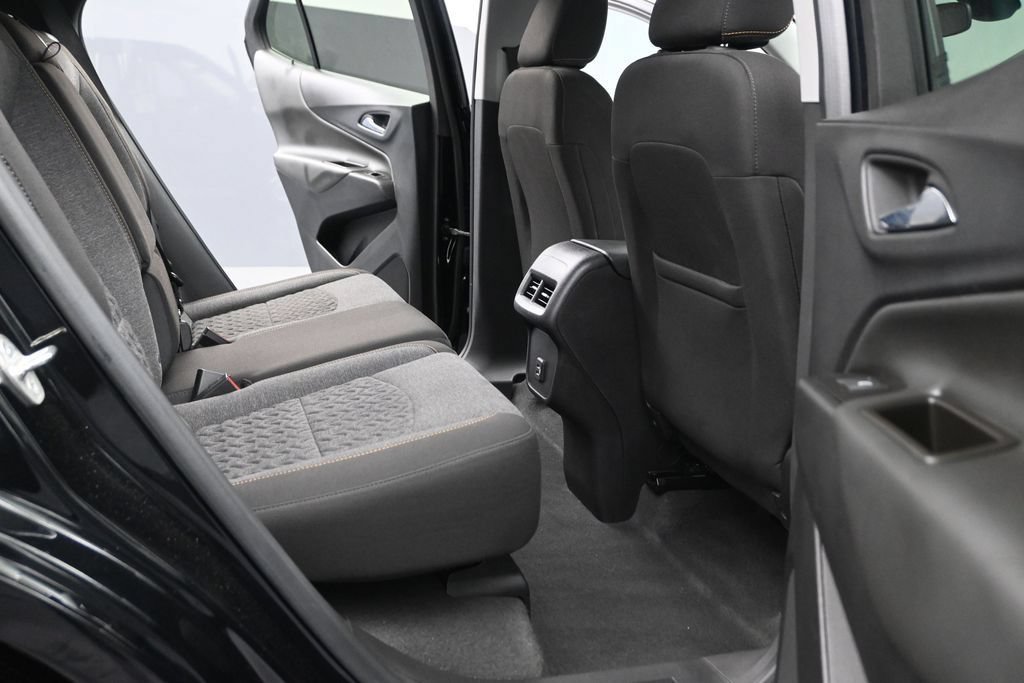Used 2023 Chevrolet Equinox LT FWD image 18