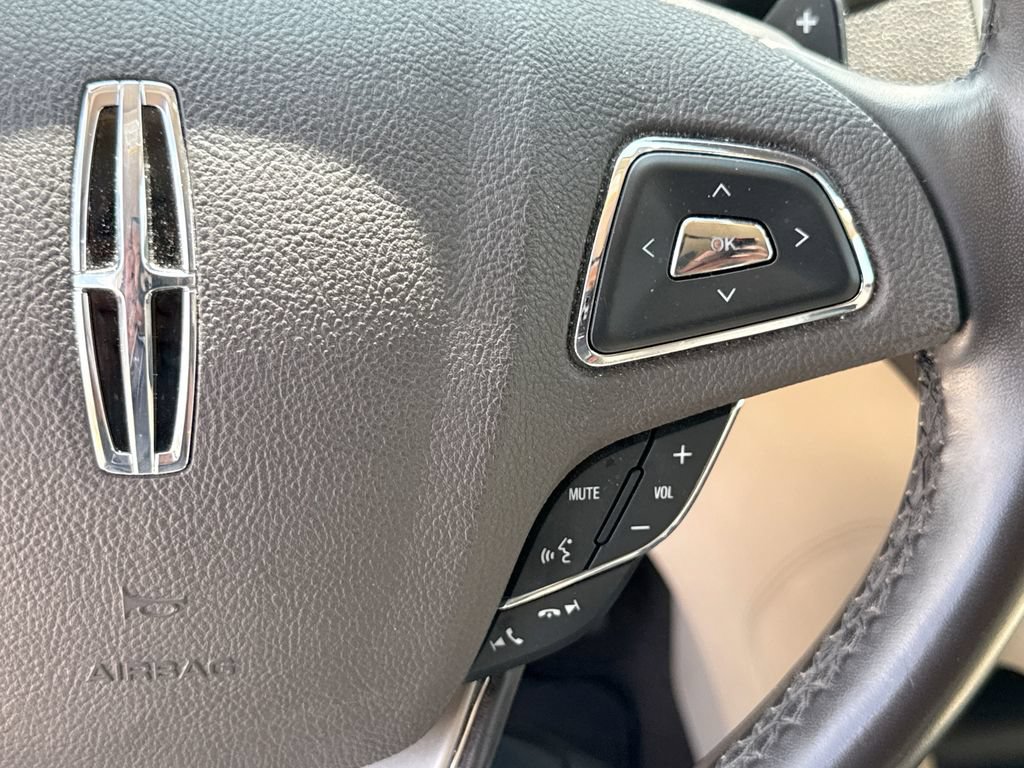 Used 2019 Lincoln MKC Reserve w/ MKC Technology Package FWD image 27