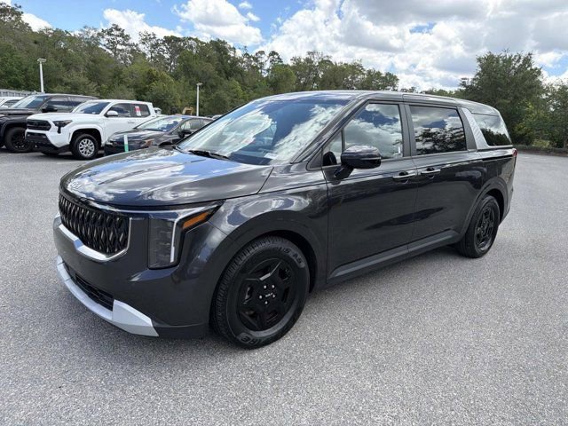 Used 2025 Kia Carnival FWD image 5