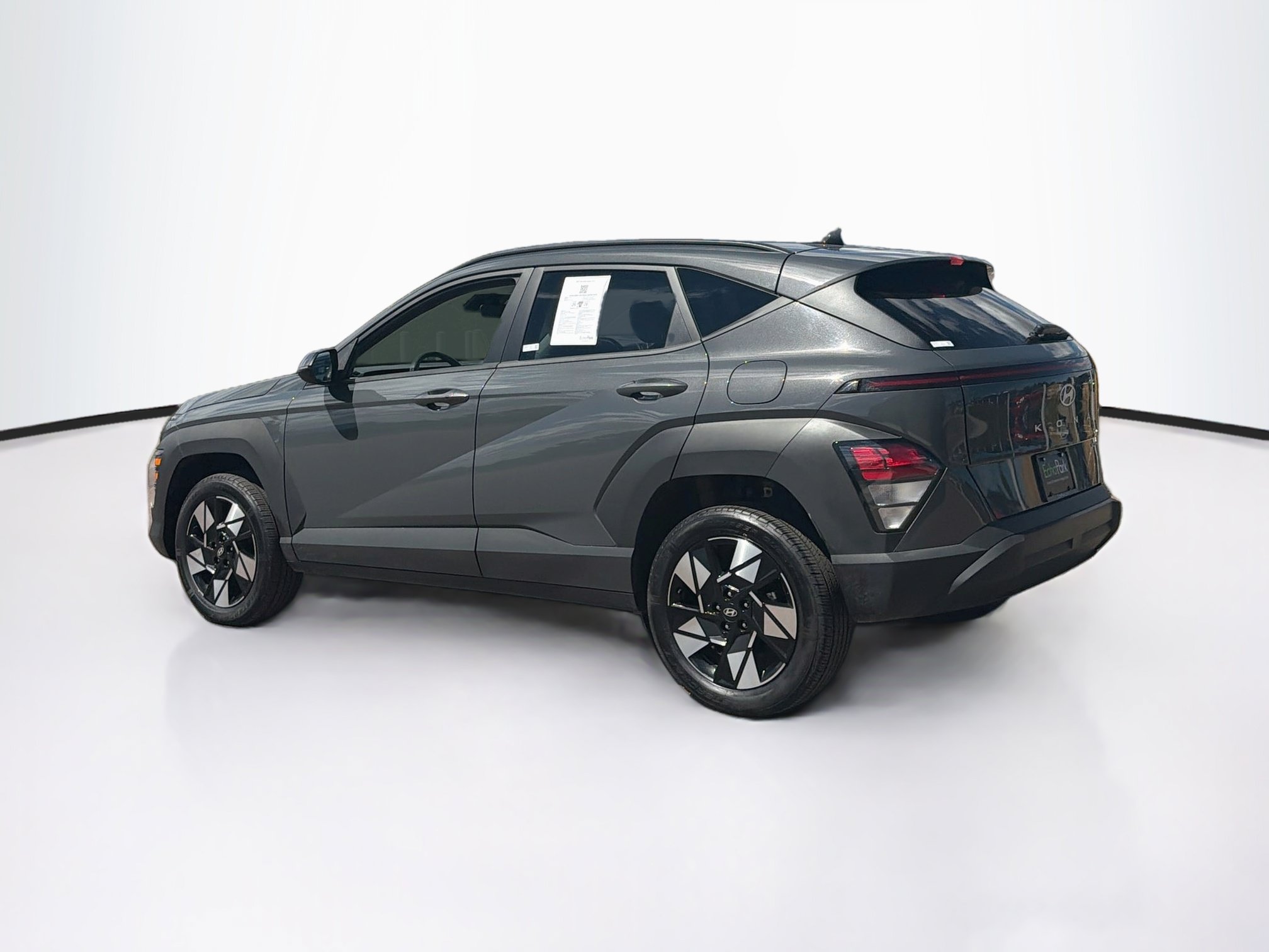 Used 2025 Hyundai Kona SEL AWD/4WD image 5