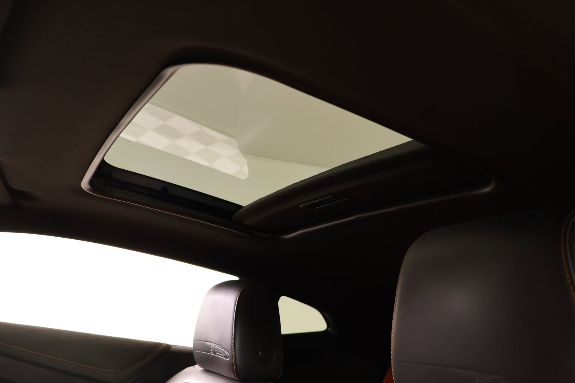 Used 2018 Chevrolet Camaro SS w/ Hot Wheels Edition image 14