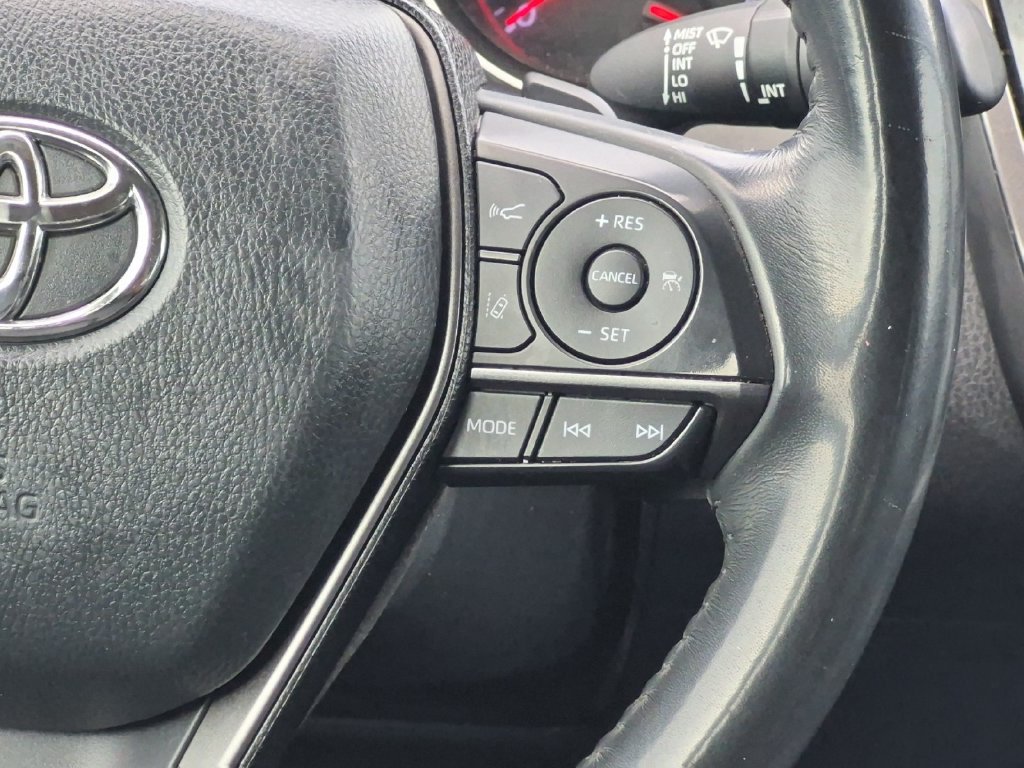 Used 2023 Toyota Camry XSE FWD image 21