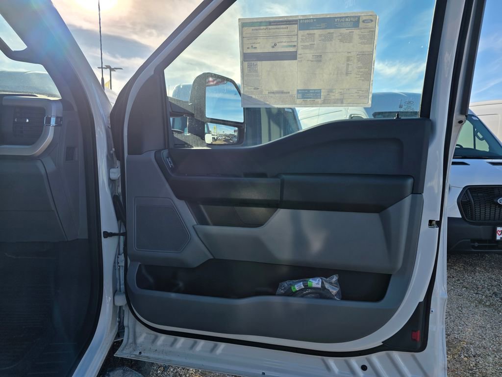 New 2025 Ford F350 XL w/ XL Chrome Package image 30