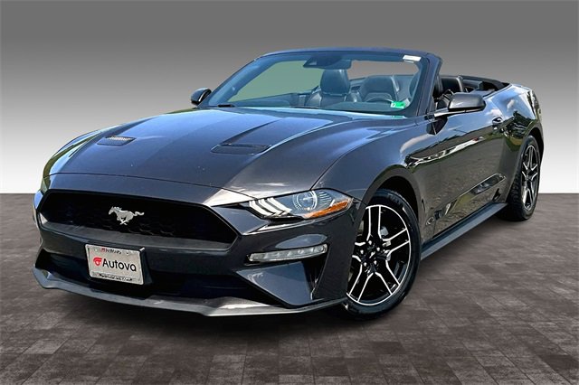 Used 2023 Ford Mustang Premium image 3