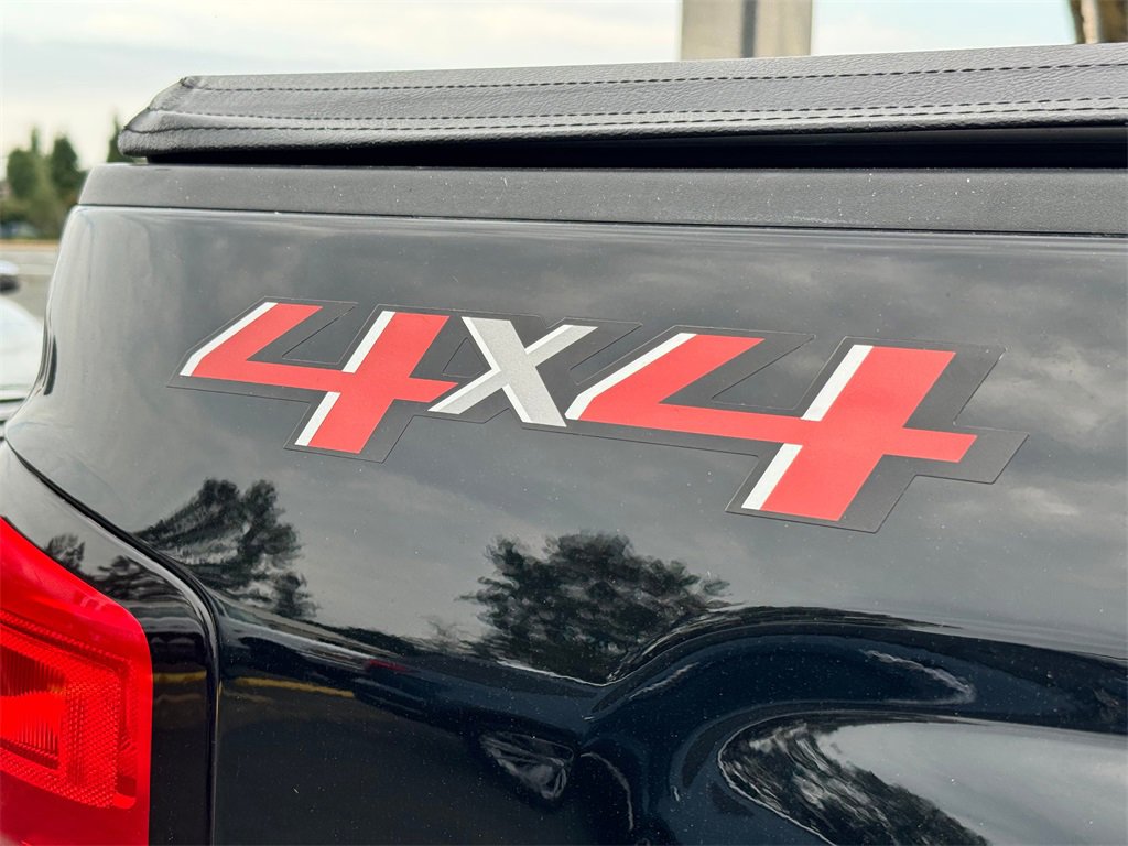 Used 2018 Chevrolet Silverado 1500 LT w/ LT Eassist Package image 13