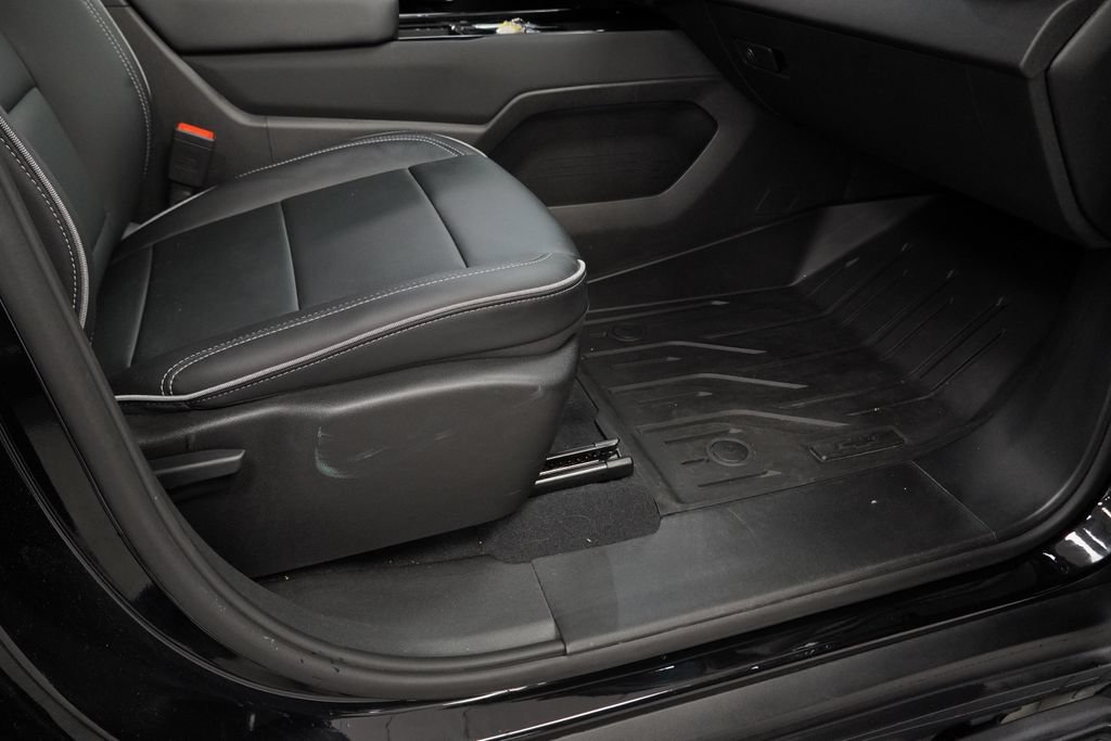 New 2026 Chevrolet Silverado EV LT AWD/4WD image 28