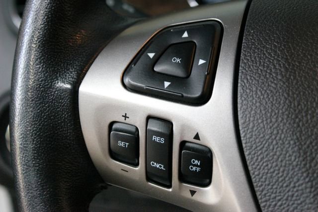 Used 2018 Ford Taurus Limited AWD/4WD image 21