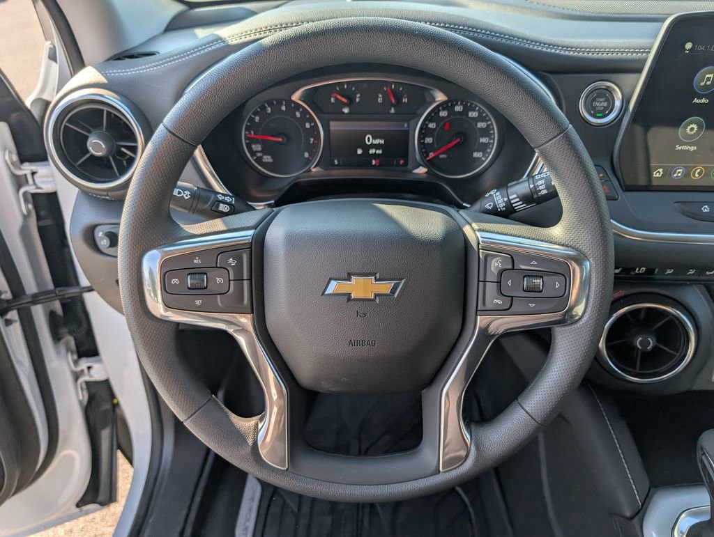 New 2026 Chevrolet Blazer LT w/ Midnight/Sport Edition FWD image 18