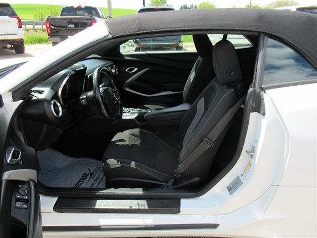 Used 2019 Chevrolet Camaro LT image 16
