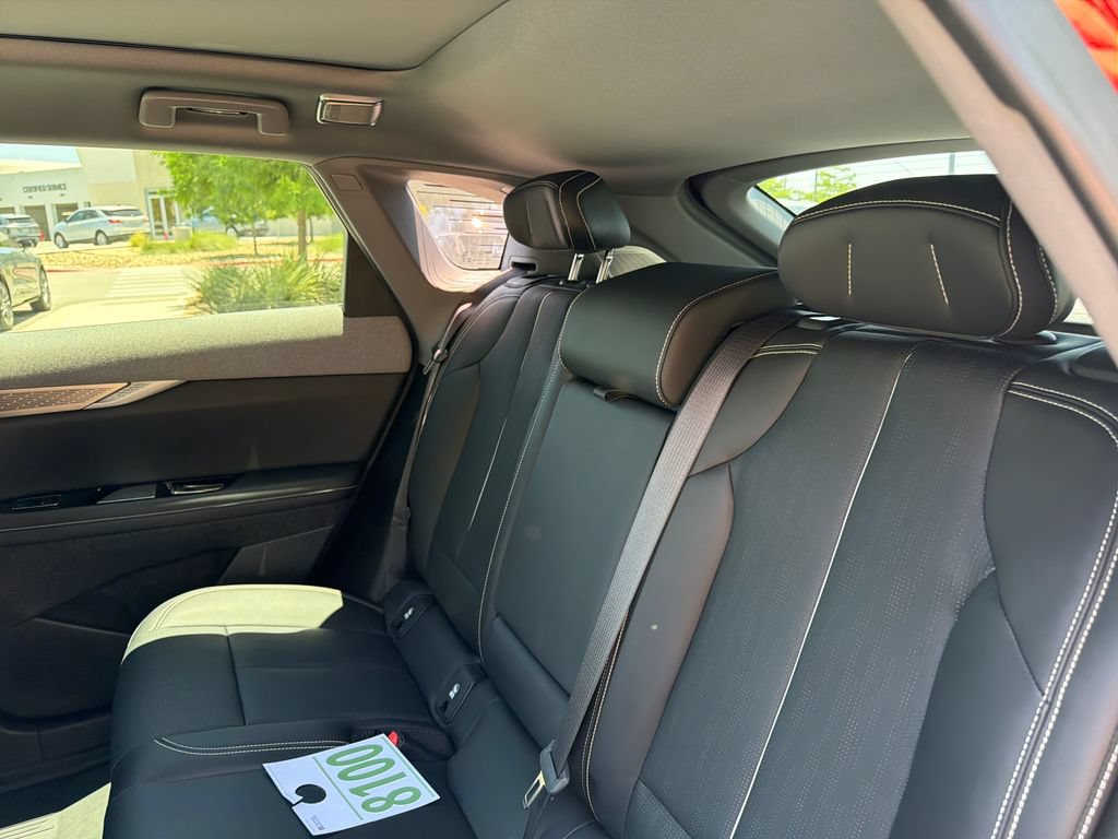 Certified 2025 Cadillac Optiq Sport 2 w/ LPO, Floor Liner Package AWD/4WD image 35